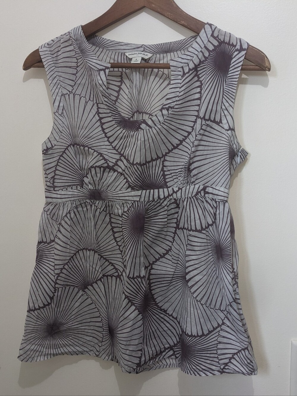 Banana Republic 100% Cotton Lightweight Printed Blouse Tank Top Size 4